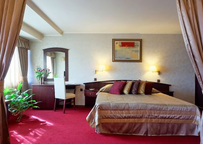 Capitol Deluxe Suite 02