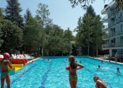 Swimming pool 2